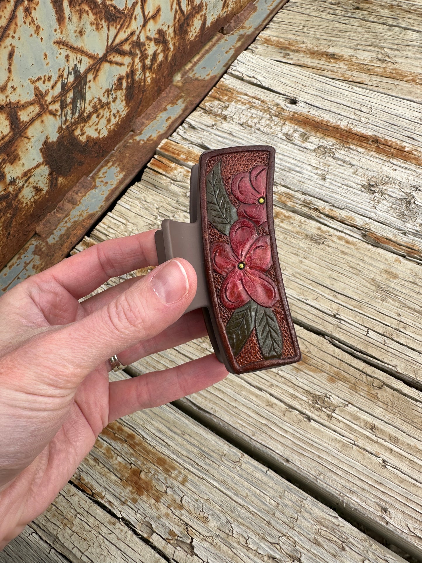 Medium Size Claw Clip